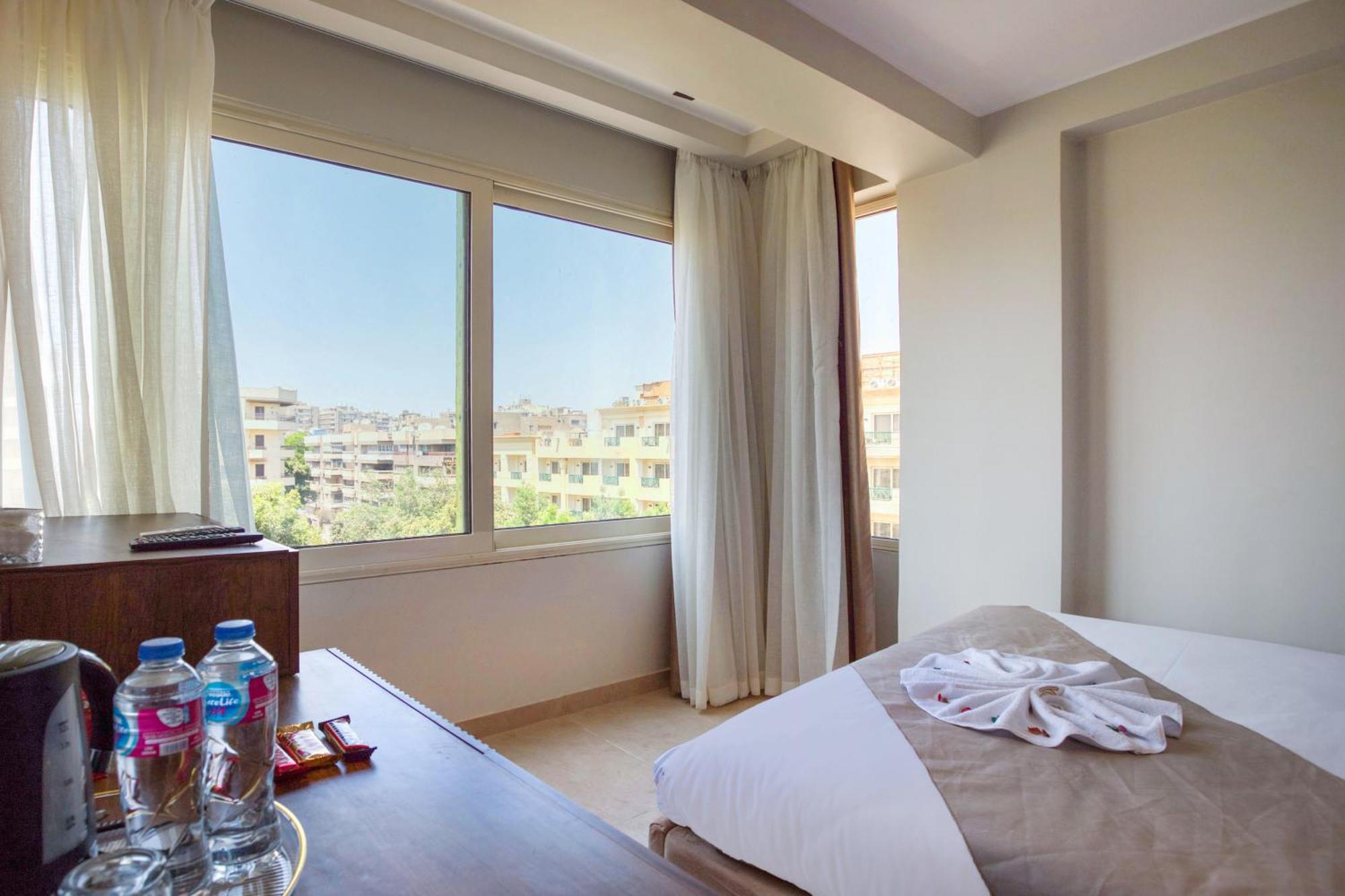 Gaia Pyramids Hotel Kafrat al Jabal Екстер'єр фото